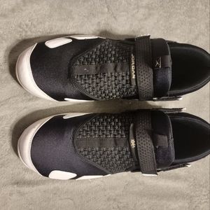 Jordan trunner size 13